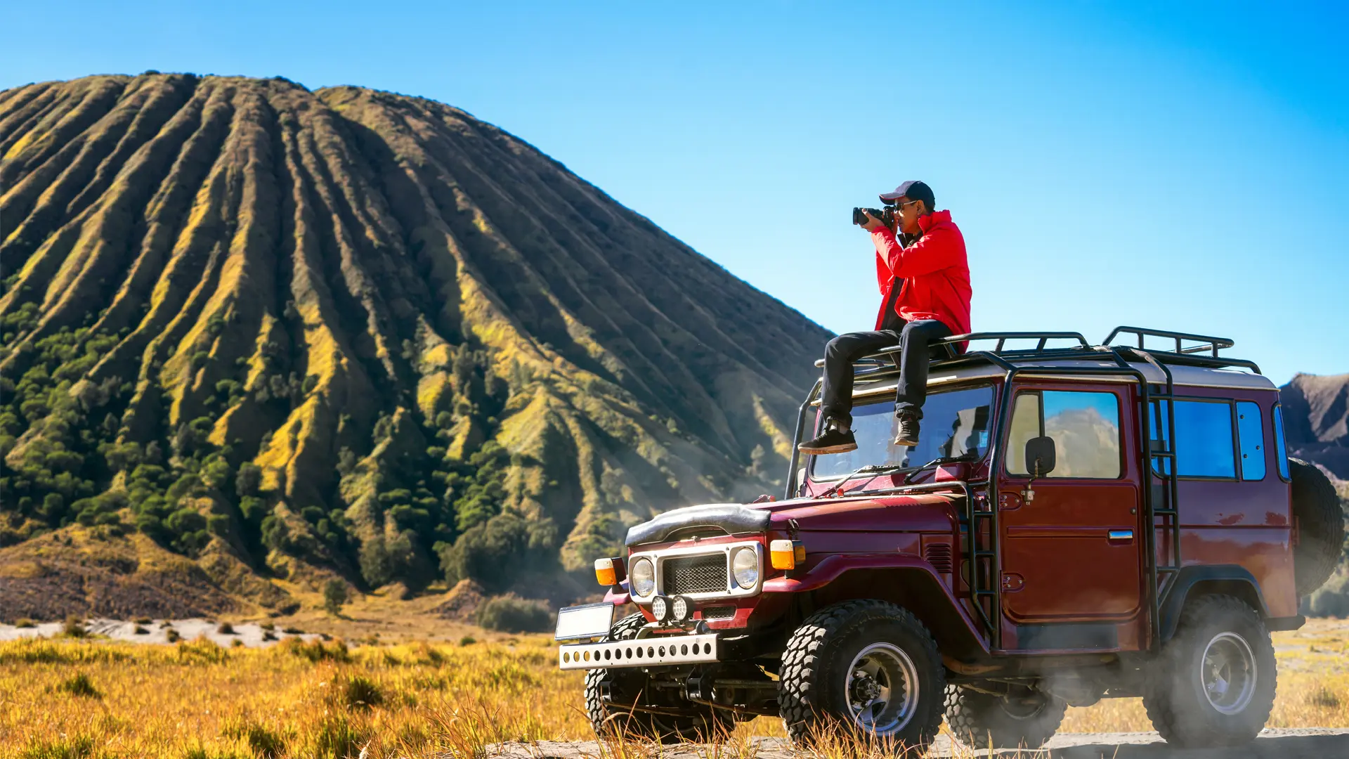 10 destinasi wisata domestik terpopuler di Indonesia