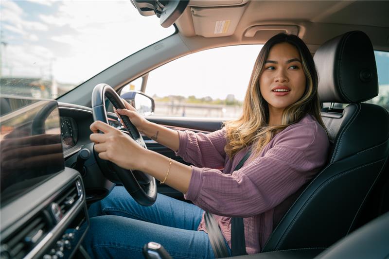 Asuransi Mobil Digital Cocok untuk Milenial