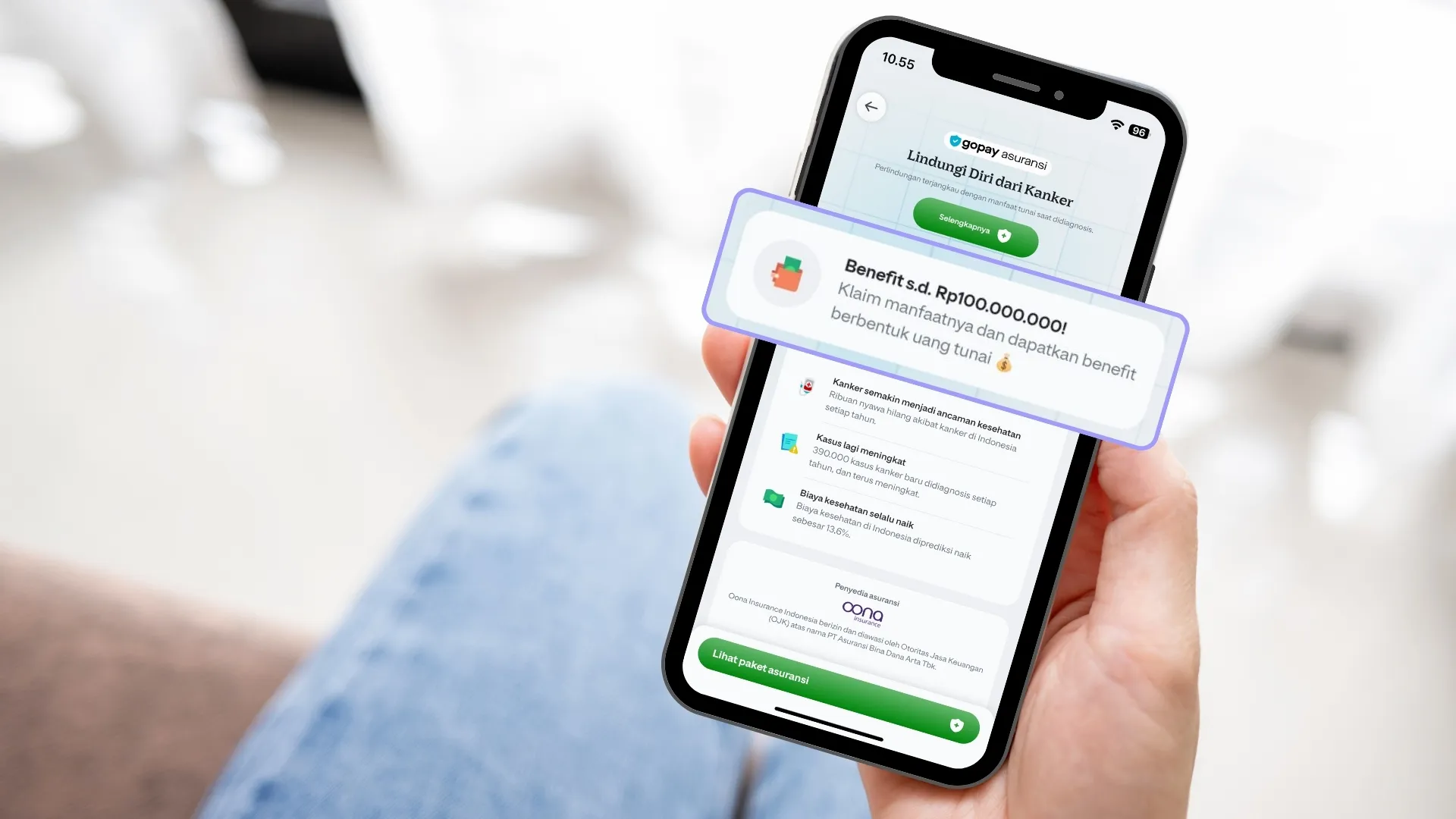Aplikasi GoPay menampilkan opsi asuransi kanker dari Oona Insurance