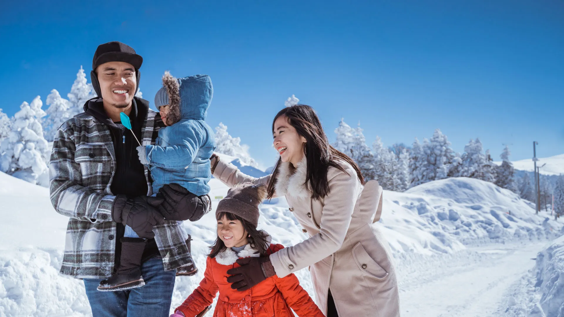 Tips when traveling with young children